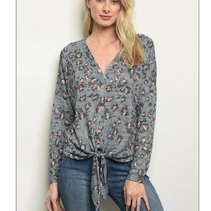 π Trendy Animal Print Tie Front Top π